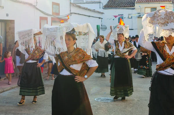 サンティアゴ アルカンタラ スペイン 2018 Once 年にサンティアゴ アルカンタラ カセレスの町で祝われる伝統的なお祭り Frenda — ストック写真