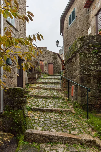 Monsanto, Portekiz'deki köyü eski sokak