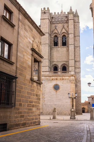 Catedral gótica y románica de Ávila. Castilla y León, España —  Fotos de Stock