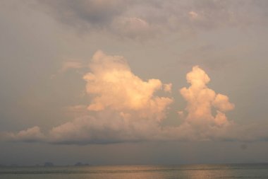 tahmin ve meteoroloji kavramı için öğleden sonra arka plan Kümülonimbus bulut özeti