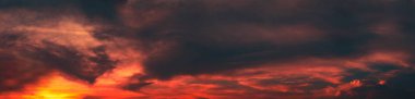 tahmin ve meteoroloji kavramı için alacakaranlık arka planda soyut Altostratus bulut panorama güzel