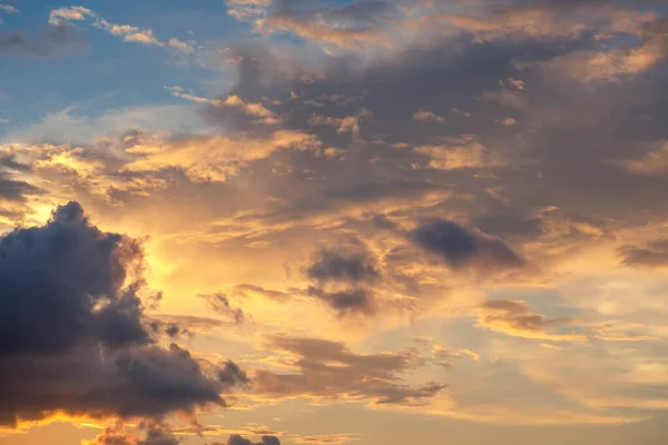 lighting of the sun that hit cloud in afternoon cause beautiful sky