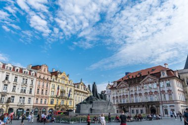 Prag, Çek Cumhuriyeti-10 Eylül 2019: Jan hus Memorial on the Oldtown squar, Prag, Çek Cumhuriyeti