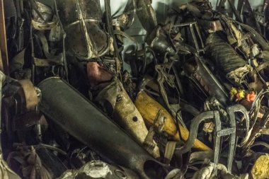 Oswiencim, Polonya-21 Eylül 2019: eski Alman Nazi konsantrasyonu ve Imha kampı Auschwitz-Birkenau ' d a protez yığını.