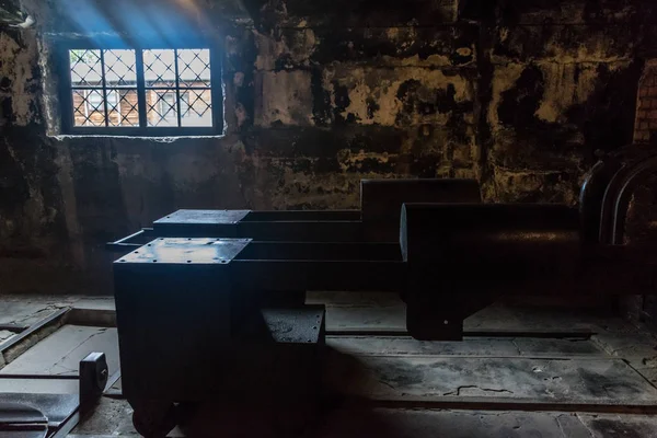 Oswiencim, Polônia - 21 de setembro de 2019: Crematório em Auschwitz ii Birkenau Campos de concentração nazistas alemães e campos de extermínio — Fotografia de Stock