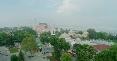 Istanbul Tarihi Yarımada ve Ayasofya'nın hava görünümünü 3