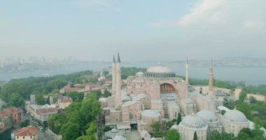 Istanbul Tarihi Yarımada ve Ayasofya'nın hava görünümünü 7