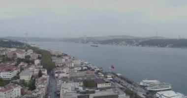Istanbul Boğaz Köprüsü ve Sinan Paşa Camii havadan görünümü