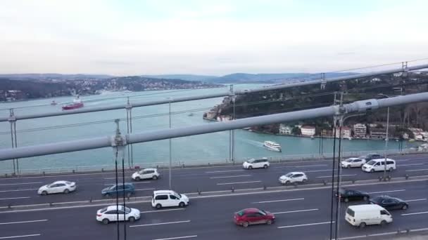 Istanbul Bosporus Brug Verkeer Kant Luchtfoto — Stockvideo