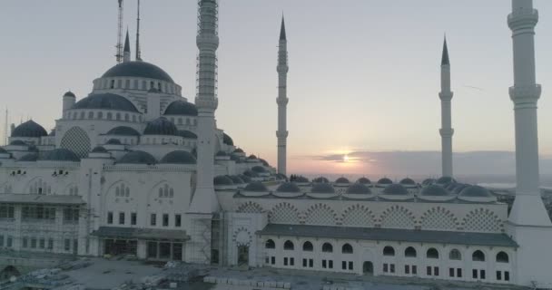 Mezquita Estambul Camlica Atardecer Del Bósforo — Vídeo de stock