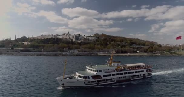 Istanbul Bosphore Ferry Topkapi Palace — Video