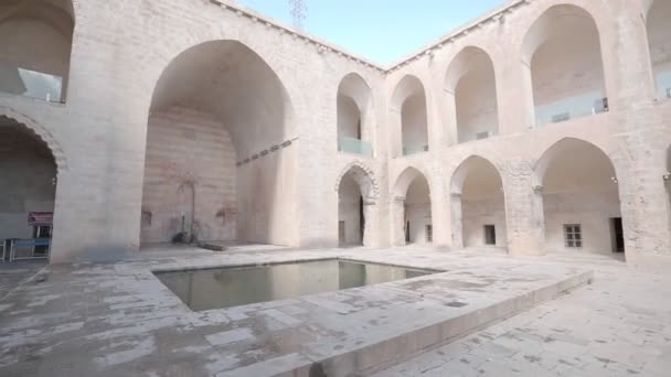 Mardin Moskén Pool Gården — Stockvideo