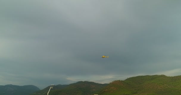 Helikopter Havadan Görünümü Aşağıdaki Marmaris — Stok video