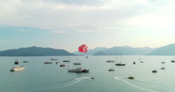 Marmaris Parasailing Med Cykel — Stockvideo