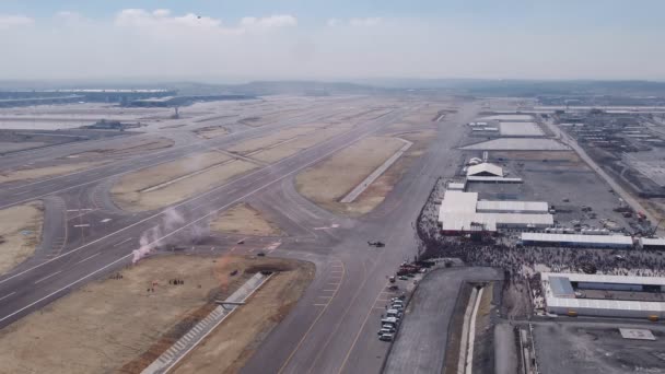 Aviation Festival Airport Parachutes Landing — Stock Video