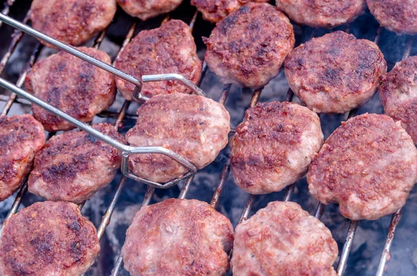 Grilling Meatballs Grill Cooking Barbeque Charcoal Garden Turkish Cuisine — Stock Photo, Image