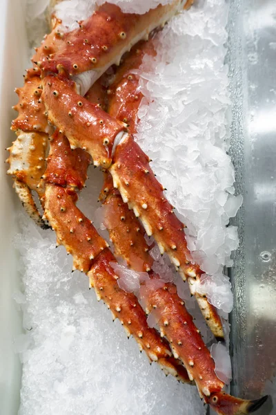 Cuisses de crabe royal de l'Alaska précuites — Photo