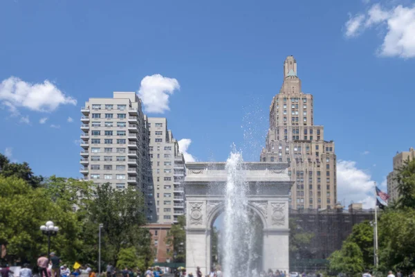 Bina New York Washington Meydanı gün silueti 