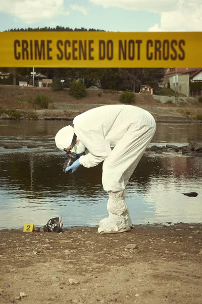 Woman Body Black Apparel Found Drowned Summer River Bank Collecting — Stock Photo, Image