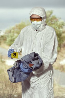 Kriminoloji uzmanı teknisyen Dna ücretsiz koruyucu içinde uygun olası ceza yasası'nın toplama delilleri