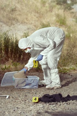 Kriminoloji uzmanı teknisyen Dna ücretsiz koruyucu içinde uygun olası ceza yasası'nın toplama delilleri