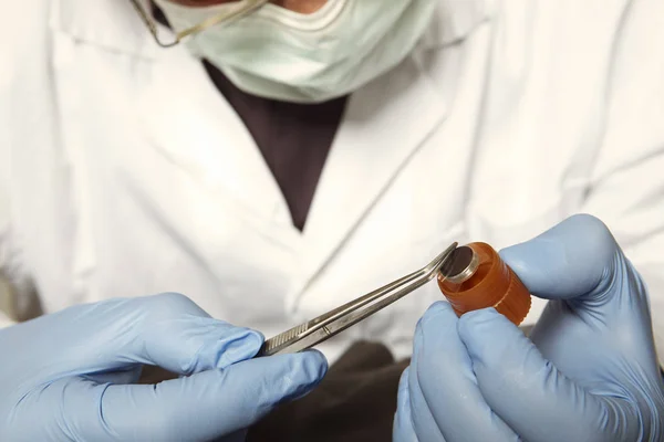 Proccess Collecting Possible Gunshot Residue Suspected Clothes Police Lab — Stock Photo, Image