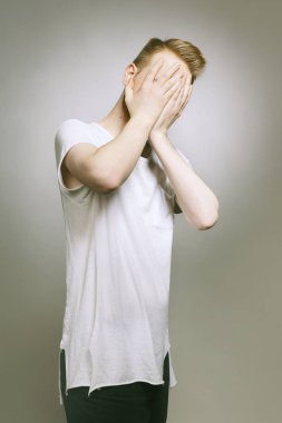 Genç Dj kişisel portre için poz