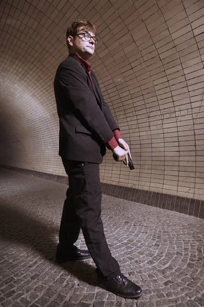Man Suit Alone City Tunnel Place Handgun — Stock Photo, Image
