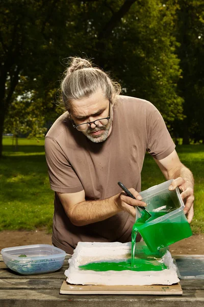 Casting Possible Emerald Tablet Visualisation Epoxy Resin Prepared Form Real — Stock Photo, Image