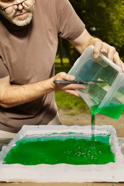 Casting Possible Emerald Tablet Visualisation Epoxy Resin Prepared Form Real — Stock Photo, Image