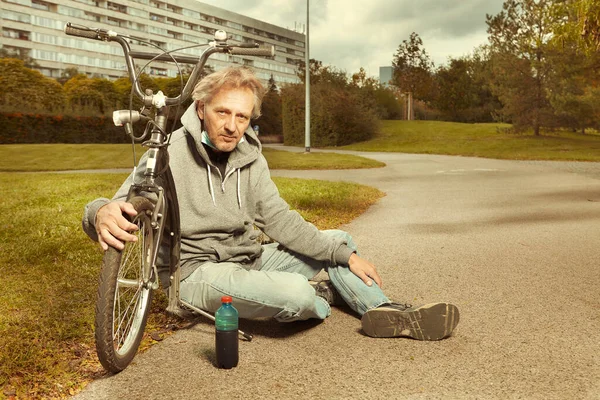 Older City Man Vagabond Hooded Shirt Mask Scooter — Stock Photo, Image