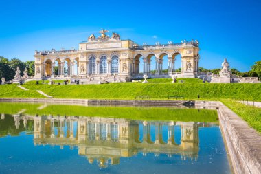 Gloriette structure and Neptune fountain in Schonbrunn Palace  clipart