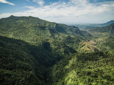 Kara Nehir Gorges Viewpoint, Mauritius. Şelaleye bak.