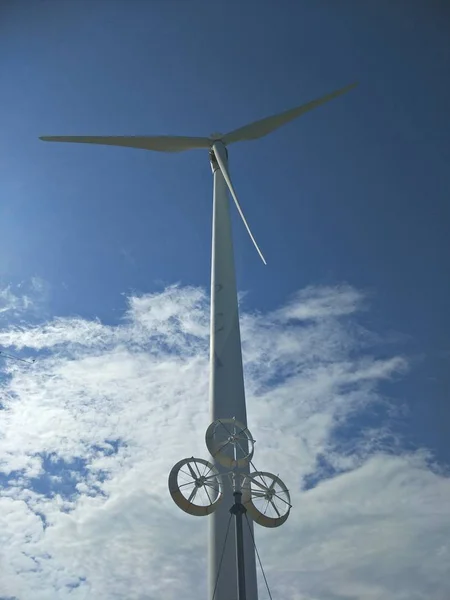 Windturbine Opwekking Van Elektriciteit — Stockfoto