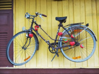 tren istasyonunda Retro Bisiklet