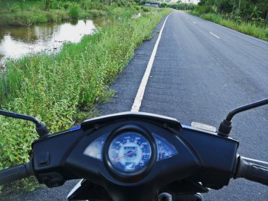 Güney Tayland kırsal yol