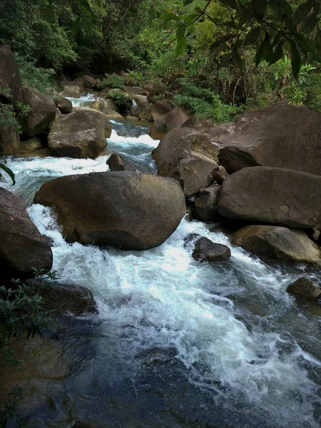 Ein Wasserfall Thailand — Stockfoto