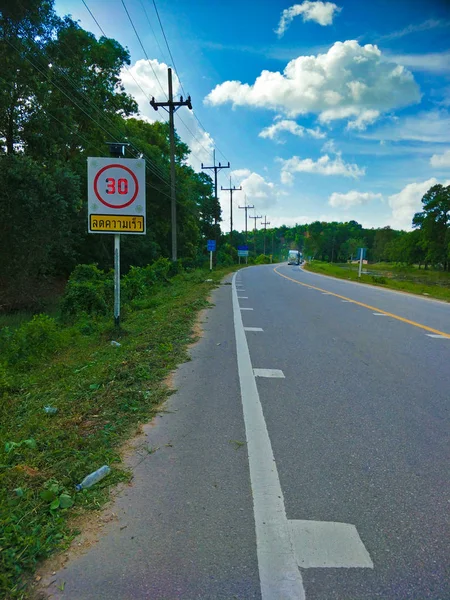 タイの南部の田舎の道 — ストック写真