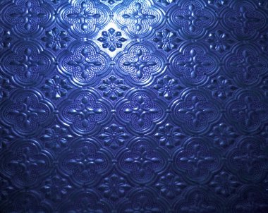 renkli cam pencere bir evin