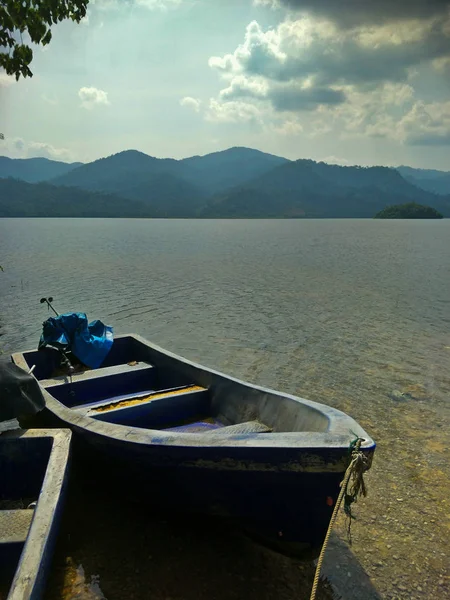 Boot Een Dam Van Thailand — Stockfoto