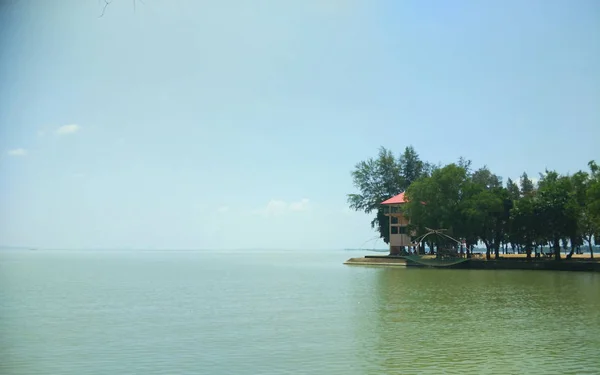 Een Oude Plek Oever Van Het Meer — Stockfoto