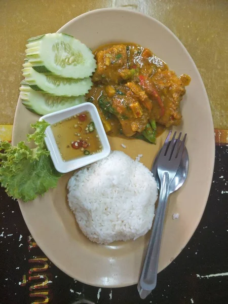 Thailändisches Fischcurry Und Scharfer Reis — Stockfoto