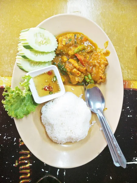 Thailändisches Fischcurry Und Scharfer Reis — Stockfoto