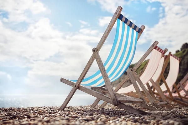 Sommar Semester Strand Solstolar Vid Havet — Stockfoto