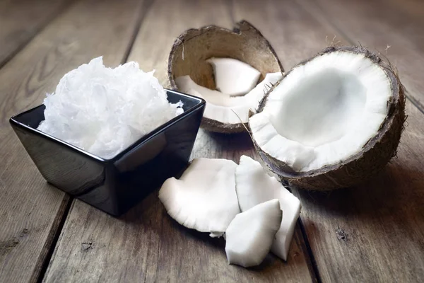 Frische Kokosnüsse Und Kokosöl Kochzutat Oder Wellness Behandlung — Stockfoto