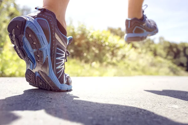 Hardlopen Zomer Zonneschijn Concept Voor Uitoefening Fitness Een Gezonde Levensstijl — Stockfoto