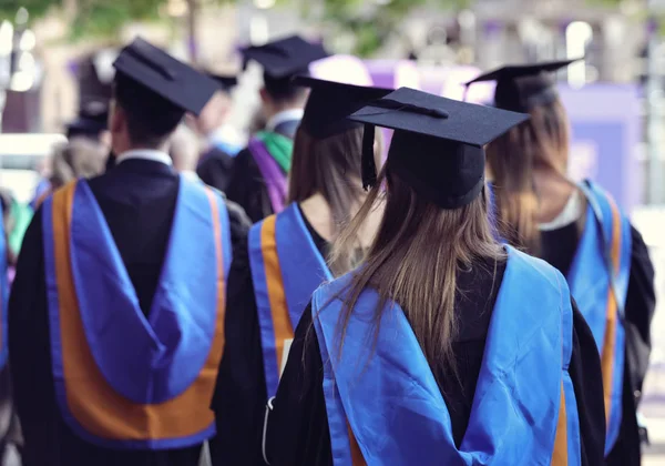 Graduates University Graduation Ceremony Wearing Mortarboard Gown — Stock Photo, Image