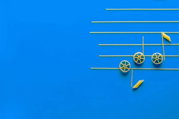 Notas Hechas Pasta Italiana Una Vista Superior Fondo Azul Con — Foto de Stock