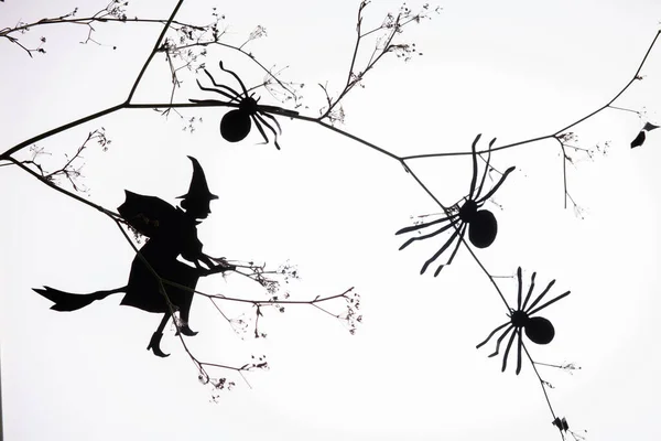 Schwarze Papiersilhouette Einer Hexe Die Der Halloween Nacht Zum Sabbat — Stockfoto