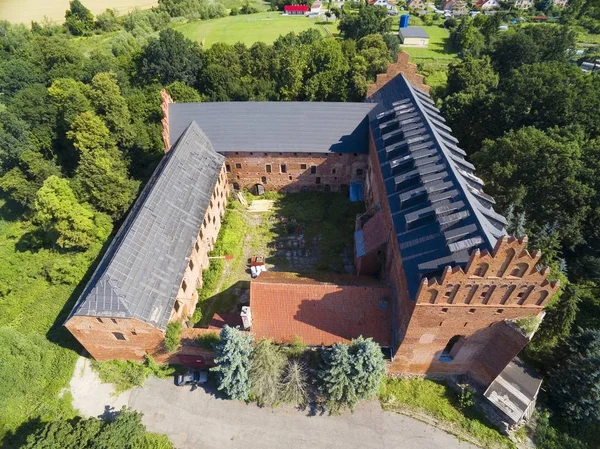 Luftaufnahme Der Ruinen Einer Mittelalterlichen Teutonischen Ritterburg Barzianien Polen Ehemals — Stockfoto